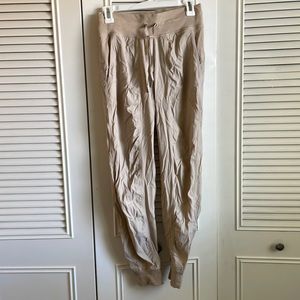 Lululemon studio joggers